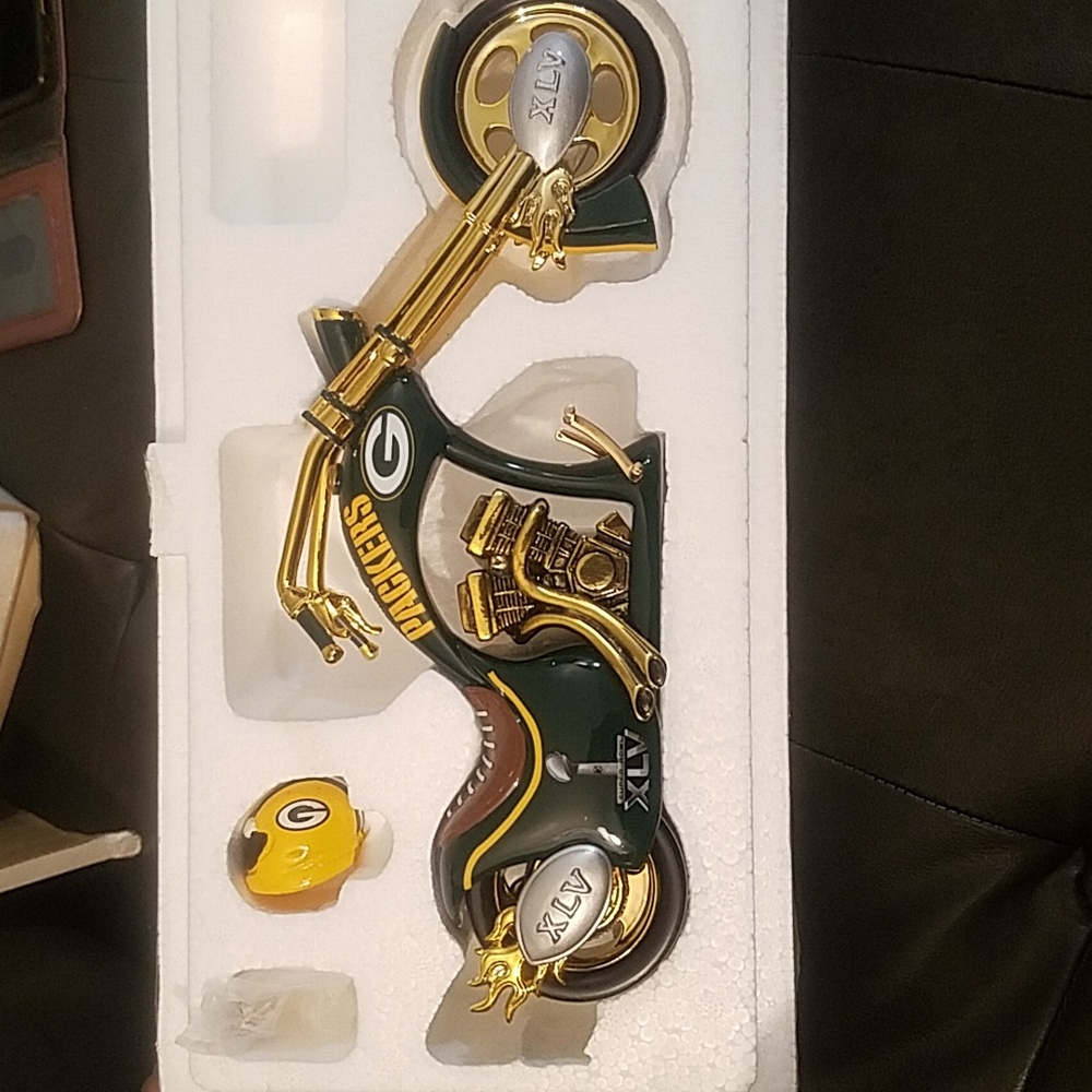 Bradford Exchange Greenbay Packers xlv Motor Cycle Memorabilia